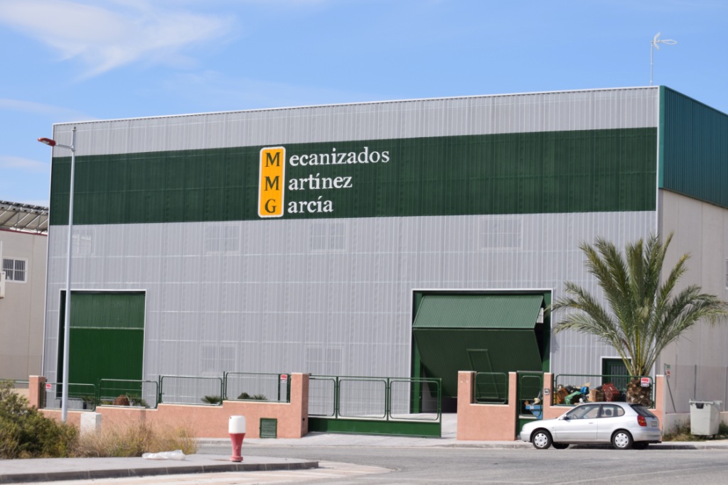 <br />
<b>Warning</b>:  Undefined property: Galeria::$nombre in <b>/home/mecanizadosmg/public_html/core/vistas/empresa.php</b> on line <b>80</b><br />
